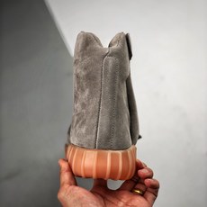 福利特价 尺码有36-41 【唯一纯原版本 全码出货】 Yeezy 750 Boost 夜光灰 #独家纯原版本 市面唯 福利特价 尺码有36-41 【唯一纯原版本 全码出货】 Yeezy 750 Boost 夜光灰 #独家纯原版本 市面唯