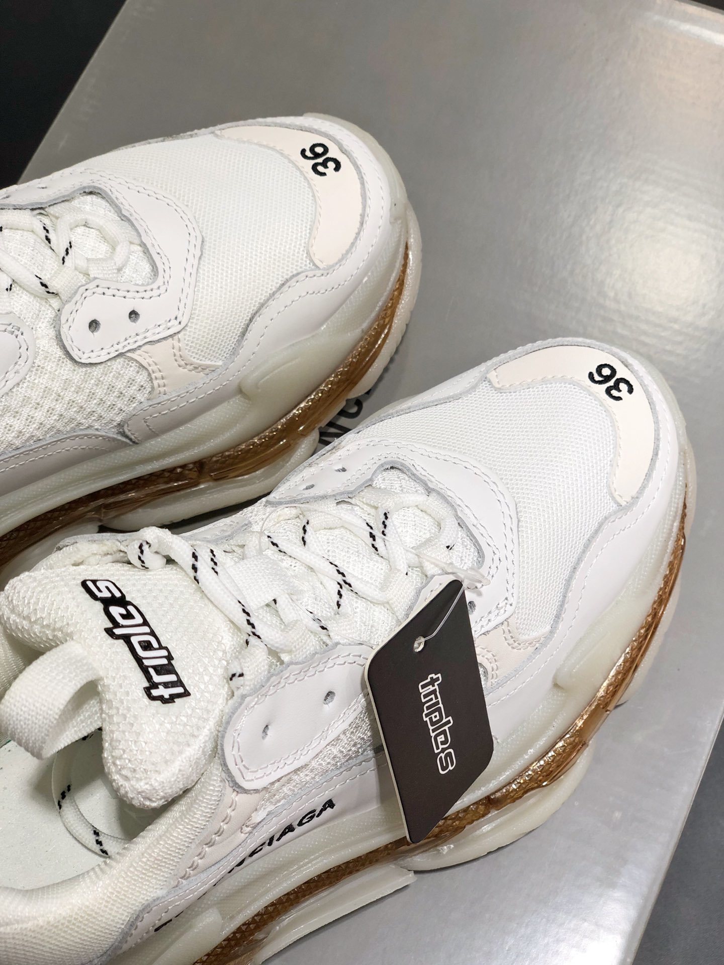 巴黎世家balenciaga情侣款男