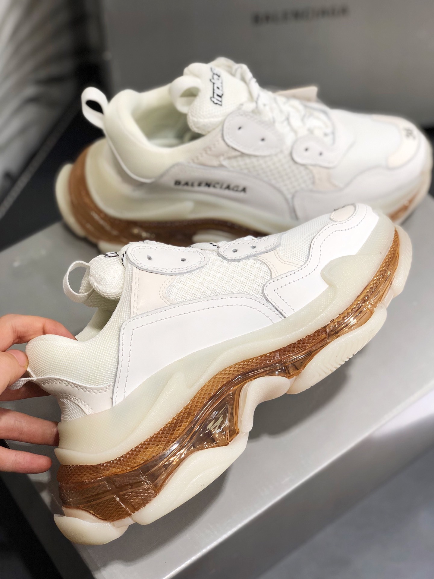 巴黎世家balenciaga情侣款男