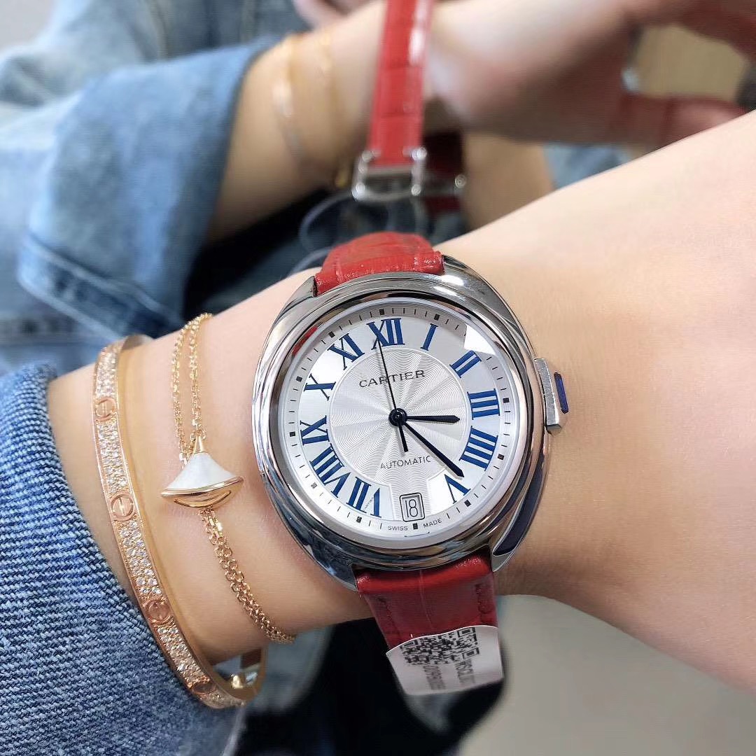 Cartier 卡地亚钥匙系列 Clé de Cartier 一款充满浪漫色彩的腕表