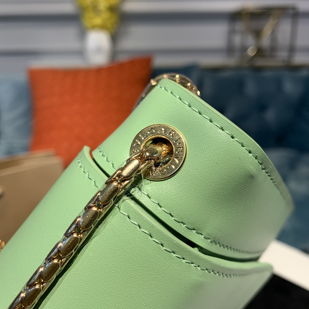 Alexander Wang X BVLGARI 合作限量款双层翻盖斜挎包288740