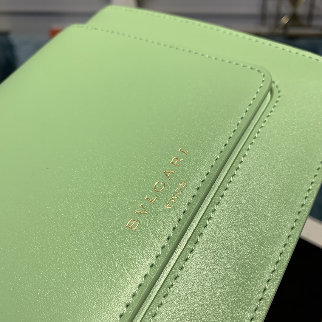 Alexander Wang X BVLGARI 合作限量款双层翻盖斜挎包288740