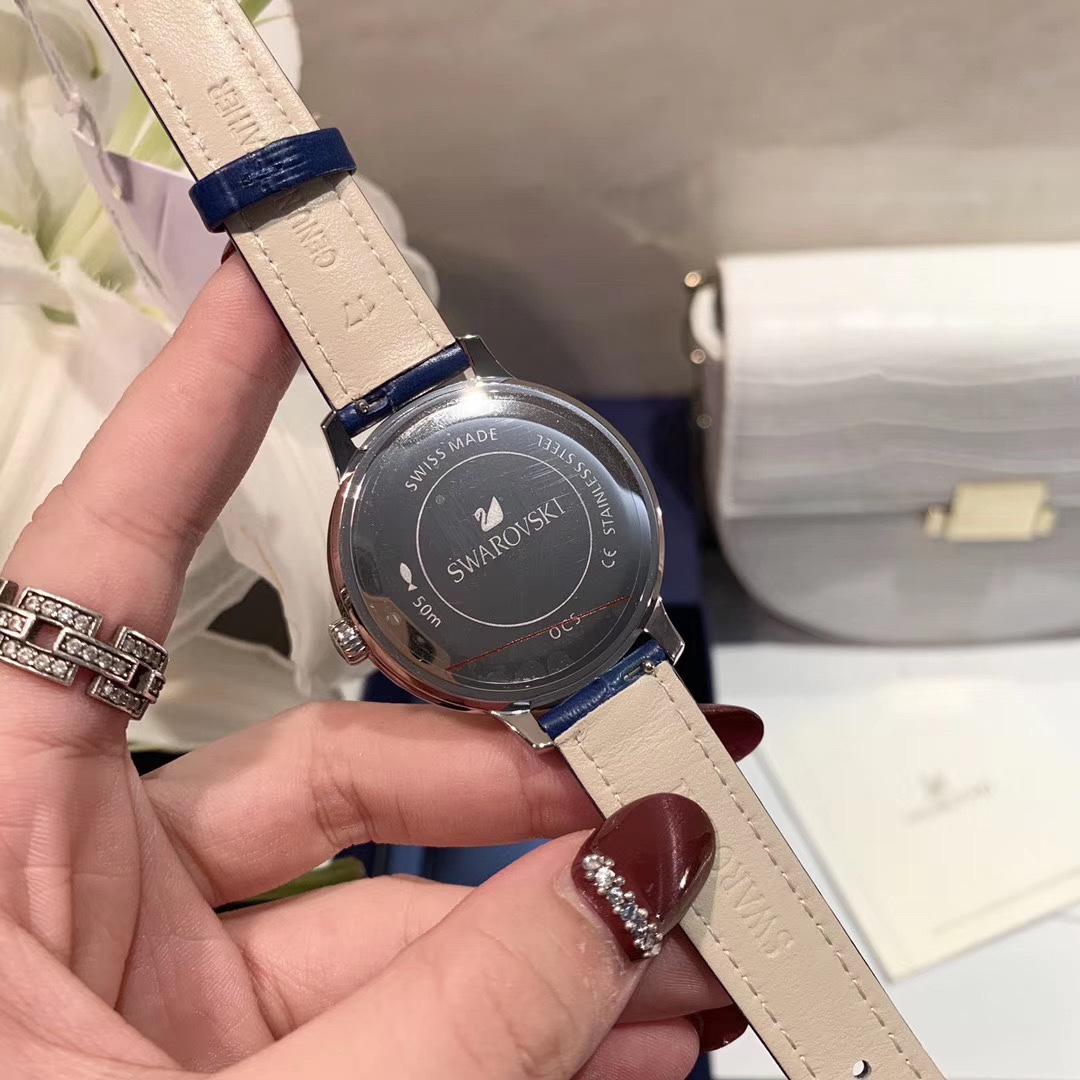 Lacoste OCTEA LUX MOON 登月纪念款系列腕表 神秘银河点缀腕间、洋溢典雅格调