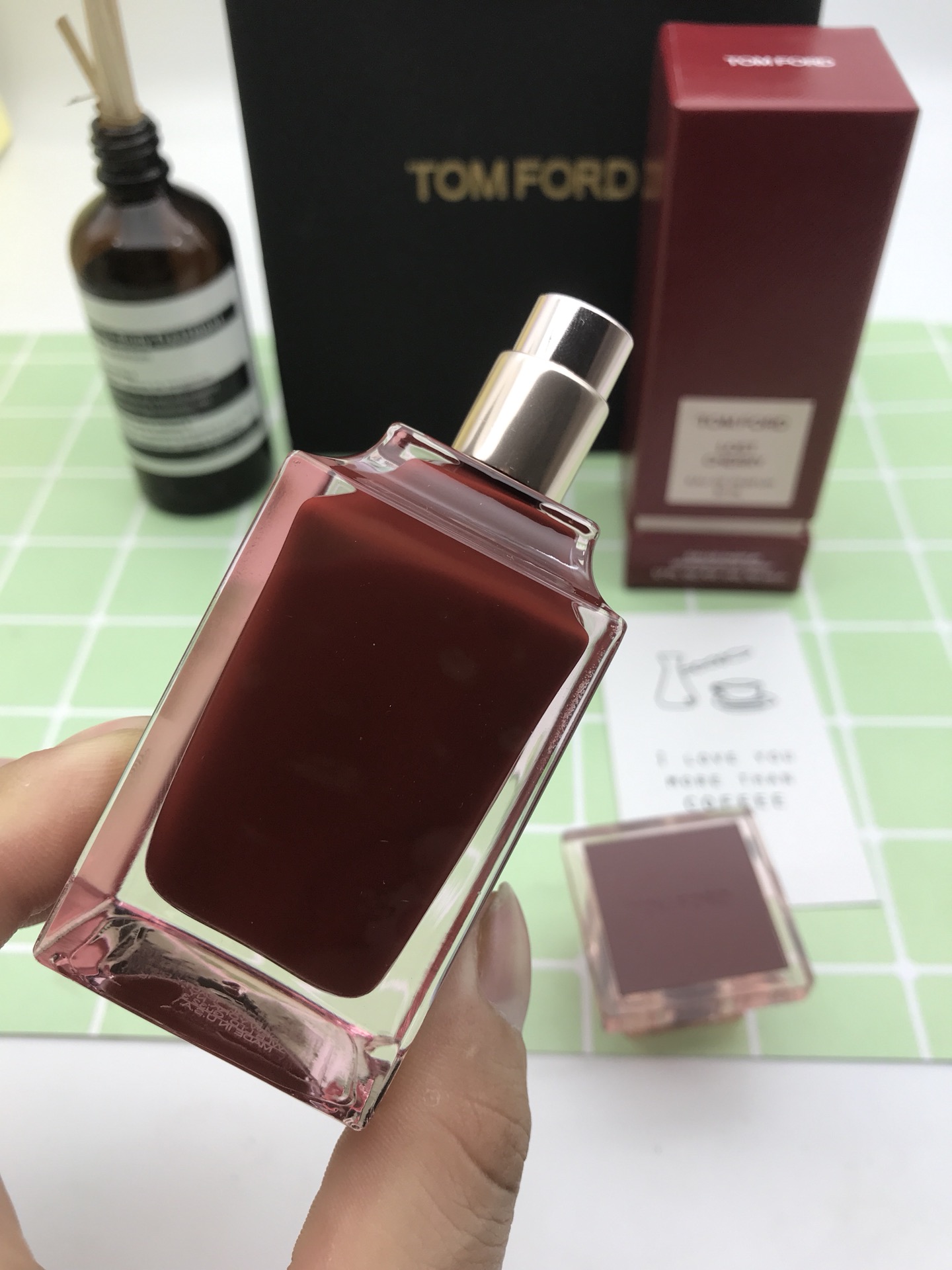 Tom Ford Lost Cherry Eau de Parfum - A Luxurious Unisex Fragrance 5 i1572573382 4762 3