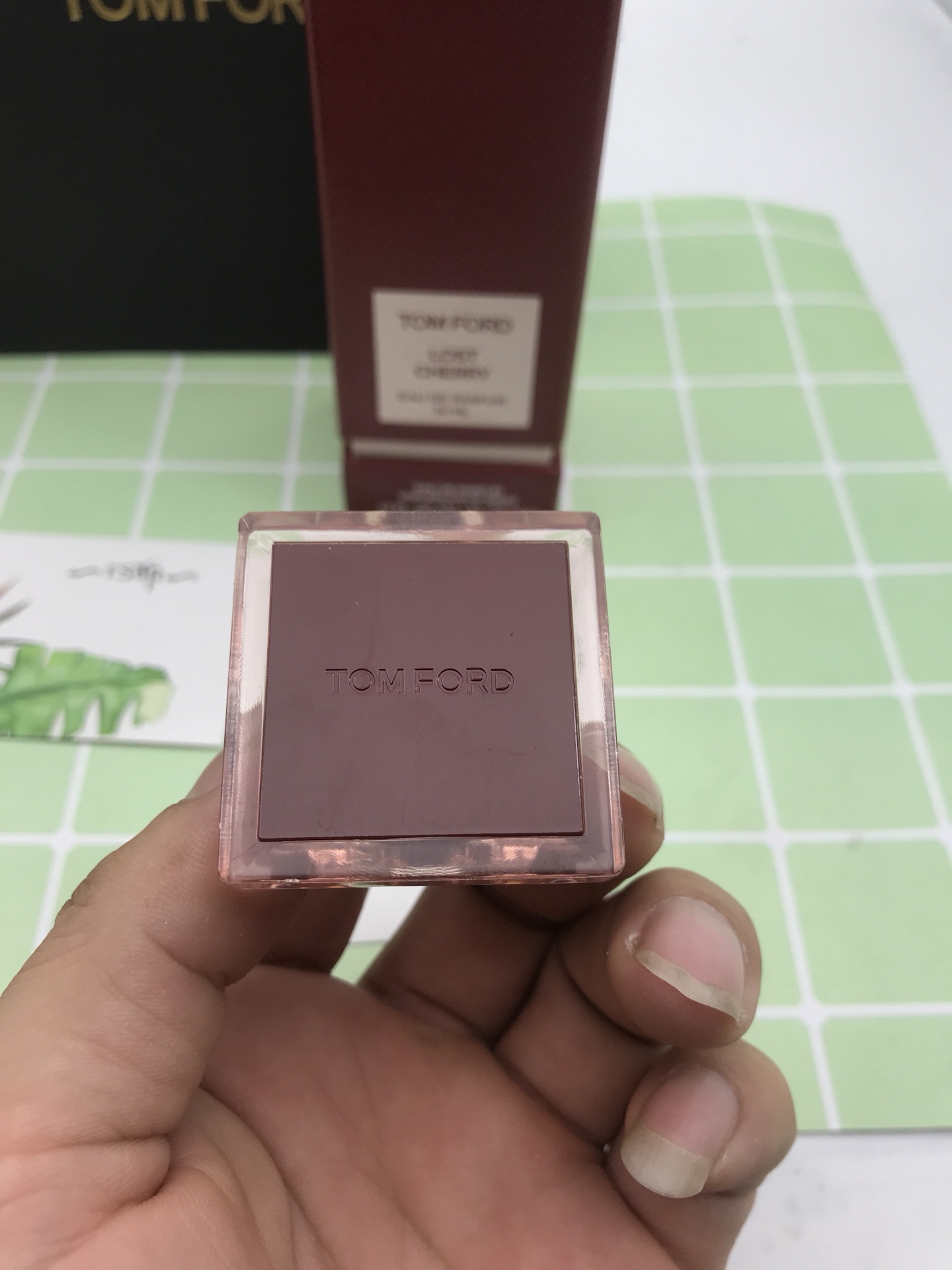 Tom Ford Lost Cherry Eau de Parfum - A Luxurious Unisex Fragrance 7 i1572573382 4793 5