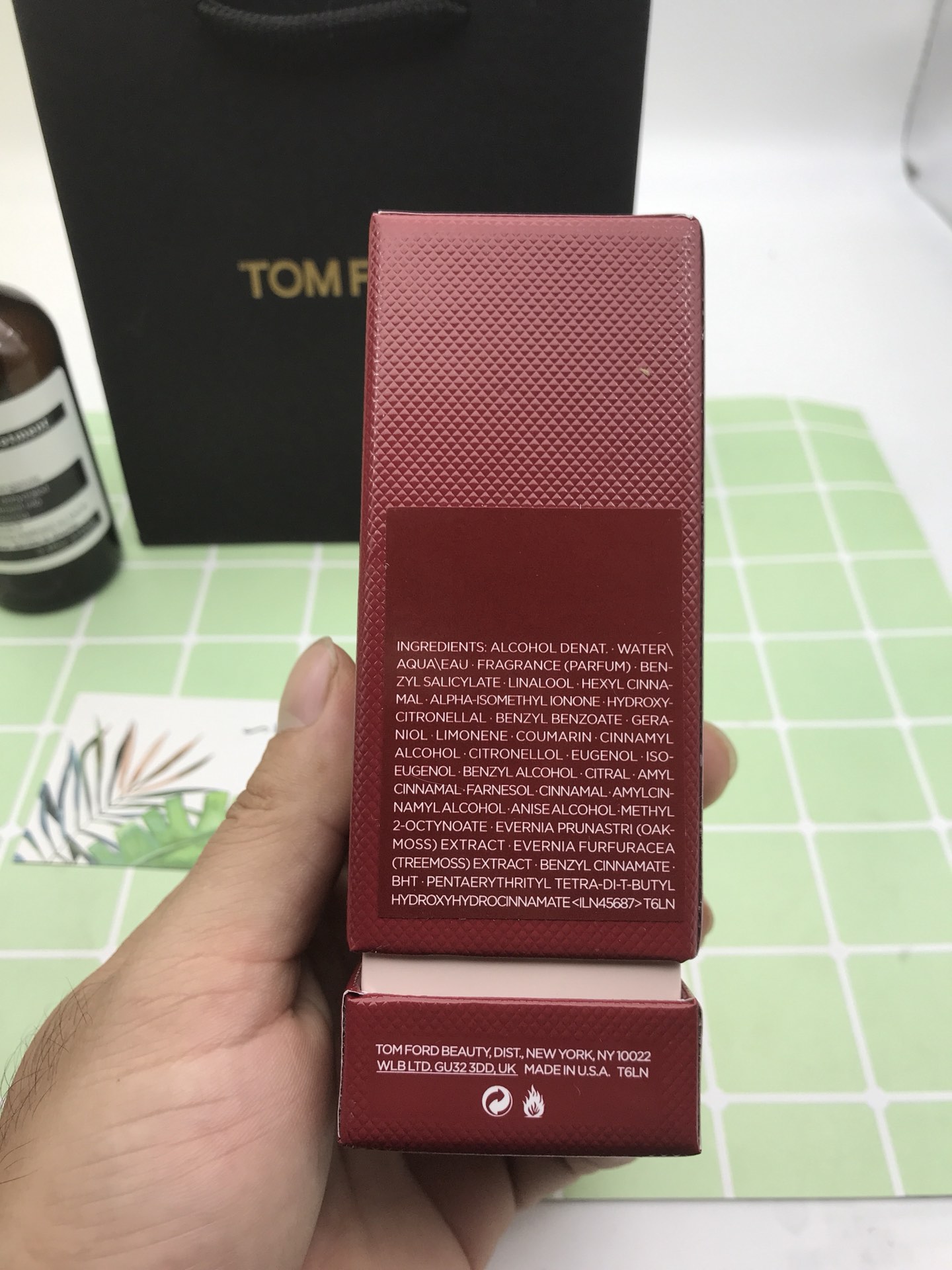 Tom Ford Lost Cherry Eau de Parfum - A Luxurious Unisex Fragrance 9 i1572573382 7643 7