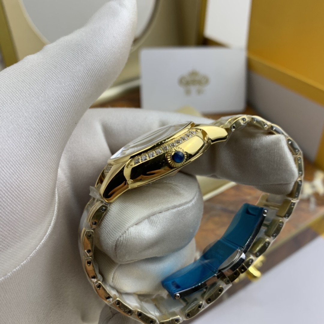 Cartier 皇家 卡地亚黄金镶钻加上陶瓷的女表