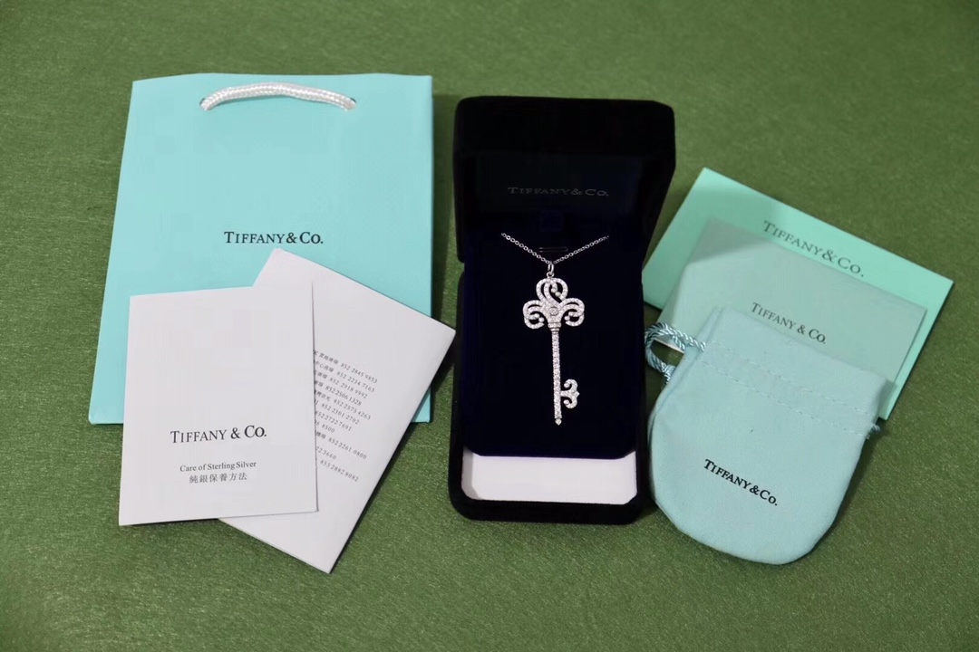 Tiffany & Co. 这些高颜值的钥匙 毛衣链