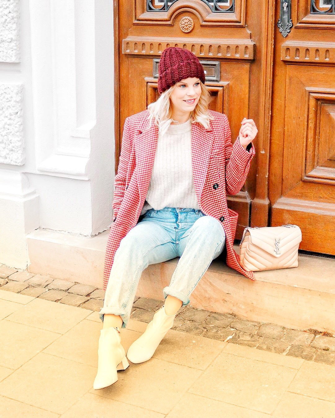 YSL LOULOU 23CM Y型绗缝链条包 494699杏色/银扣