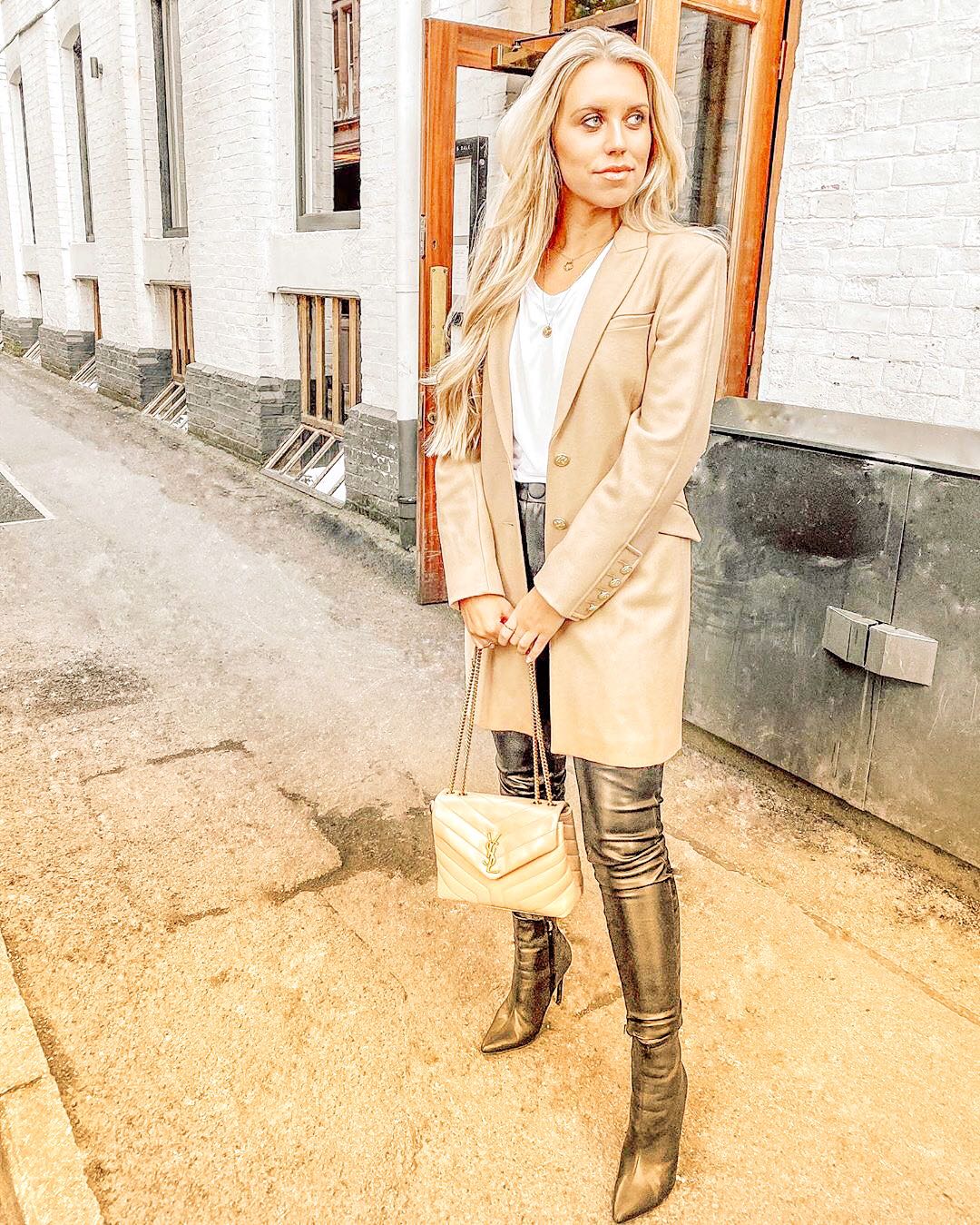 YSL LOULOU 23CM Y型绗缝链条包 494699杏色/银扣