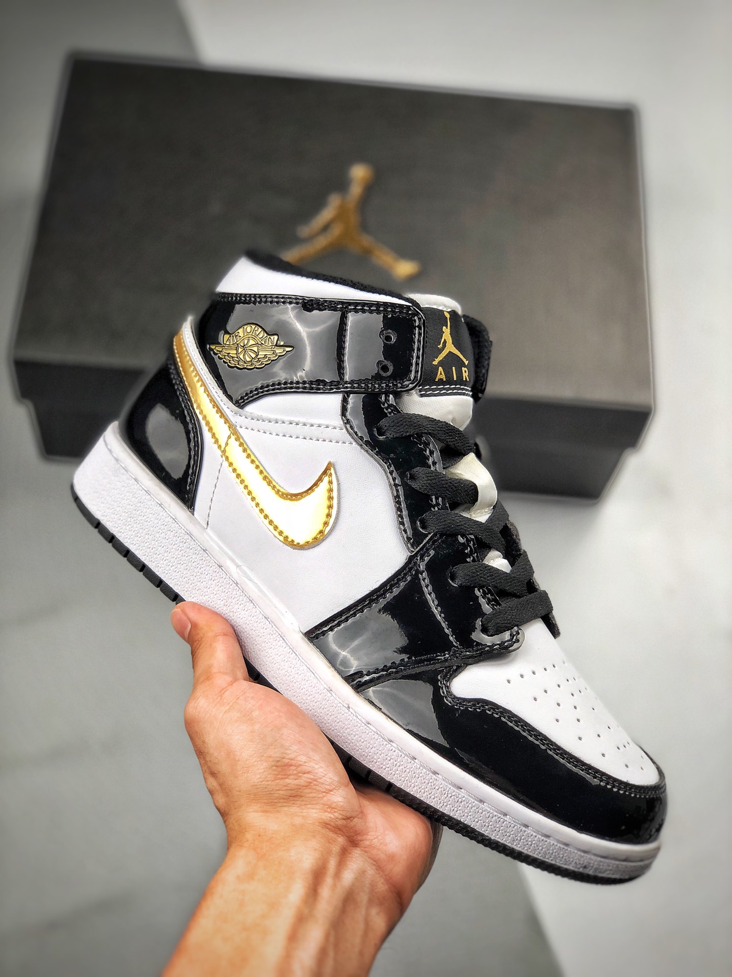 Recogida local, soporte contra reembolso, canal original, la mejor artesanía del mercado‼ Air Jordan 1 Mid charol negro…