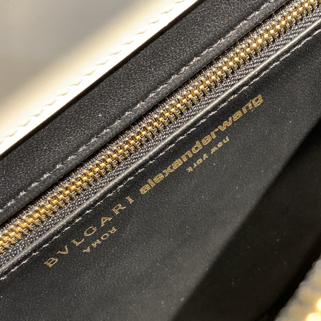 Alexander Wang X BVLGARI 合作限量款三层翻盖斜挎包288620