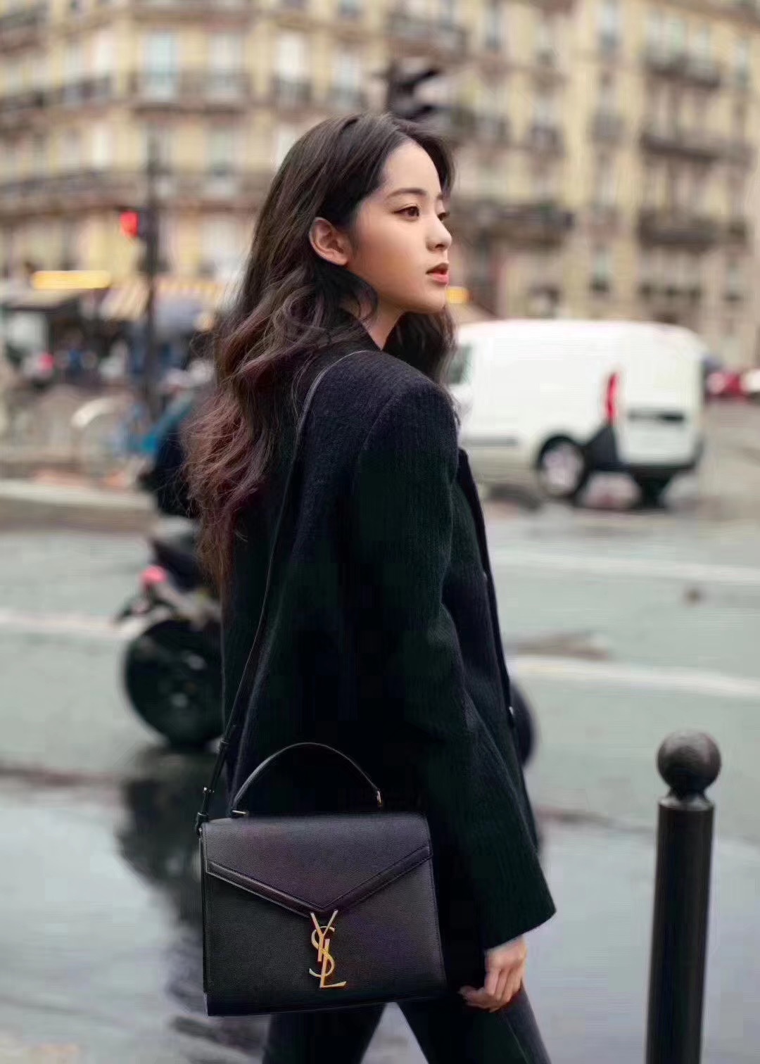 Saint Laurent Ysl CASSANDRA鱼子酱纹手拎包 578000黑色