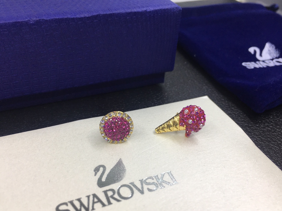 NO:104192,Swarovski SWAROVSKI new real-life streaming fun cone ice cream earrings, Swarovski earrings, stuart weitzman, swarovski19860909施华洛世奇SWAROVSKI 新款实拍流趣味甜筒冰淇淋耳钉,施华洛耳钉,stuart weitzman,swarovski,Jewelry