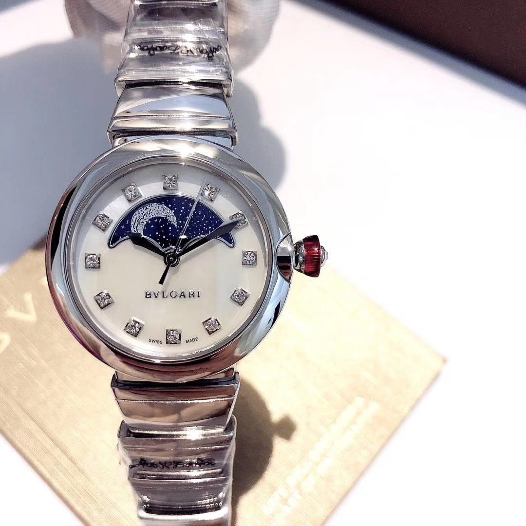 Bvlgari 宝格丽月相腕表