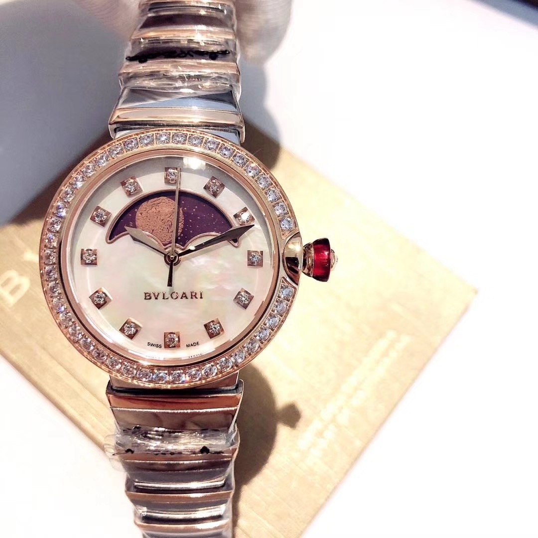 Bvlgari 宝格丽月相腕表