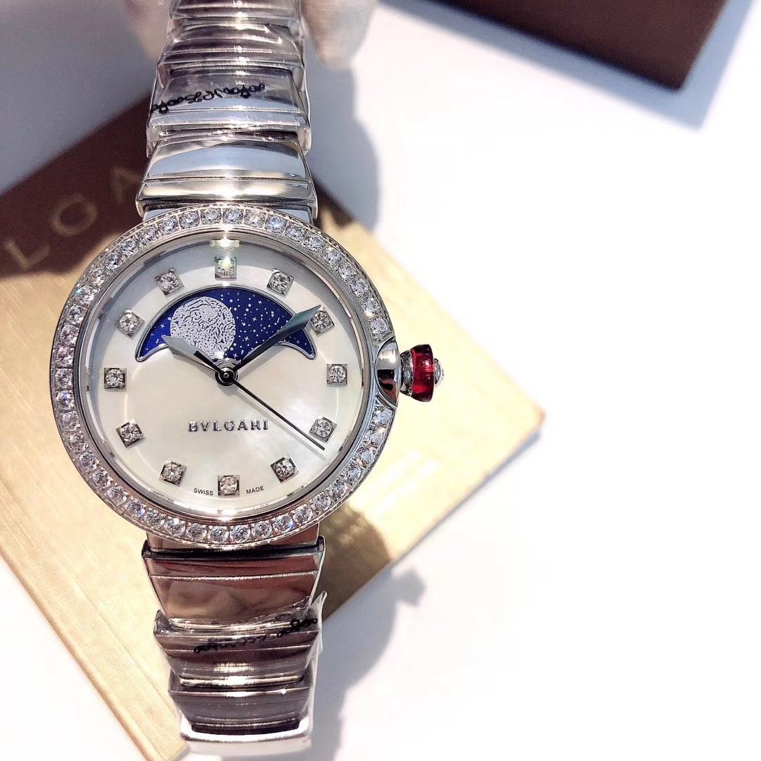 Bvlgari 宝格丽月相腕表
