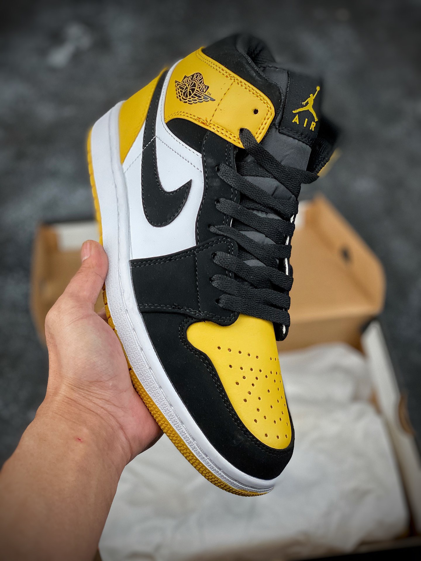 140  Air Jordan 1 Dark Olive AJ1 Mid