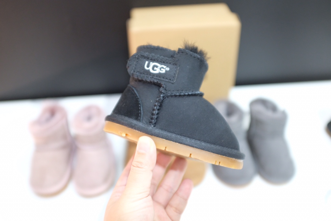 图片[4]-放 UGG婴童款魔术贴雪地靴 尺码：14 15 16 17 18 皮毛一体，保暖舒适☁️ 橡胶大底，耐磨防滑✔️.. 婴童款，保护稚嫩脚丫❄️-选品中心