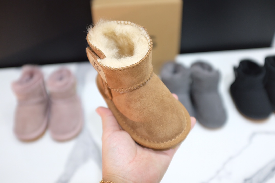 图片[6]-放 UGG婴童款魔术贴雪地靴 尺码：14 15 16 17 18 皮毛一体，保暖舒适☁️ 橡胶大底，耐磨防滑✔️.. 婴童款，保护稚嫩脚丫❄️-选品中心