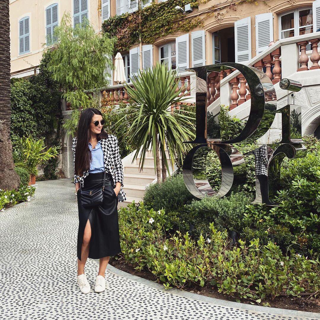 YSL LouLou 20CM 迷你斜挎包 467072黑色/金扣