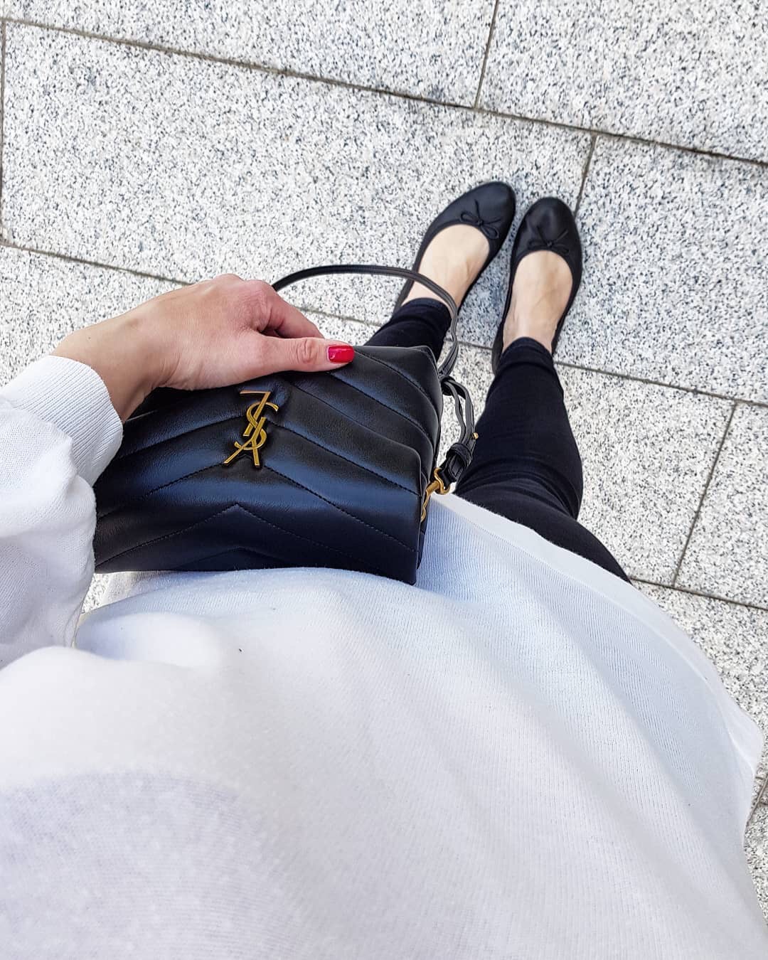 YSL LouLou 20CM 迷你斜挎包 467072黑色/金扣