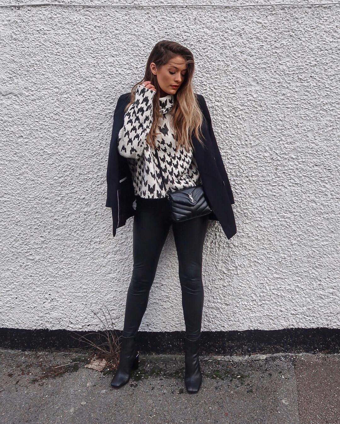 YSL LouLou 20CM 迷你斜挎包 467072黑色/银扣