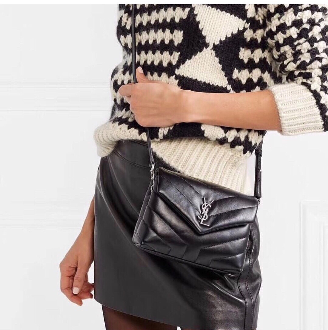 YSL LouLou 20CM 迷你斜挎包 467072黑色/银扣