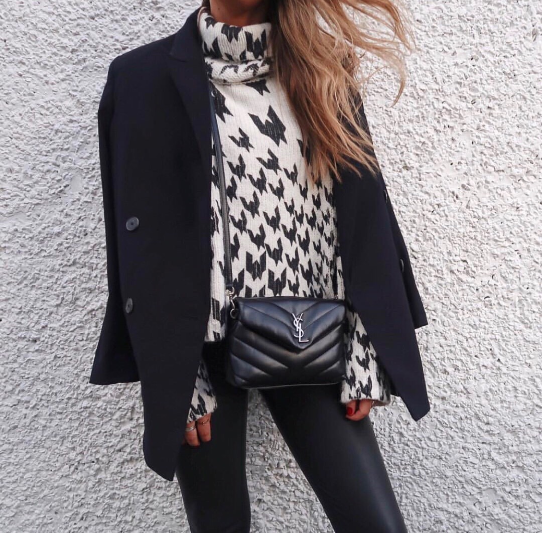 YSL LouLou 20CM 迷你斜挎包 467072黑色/银扣