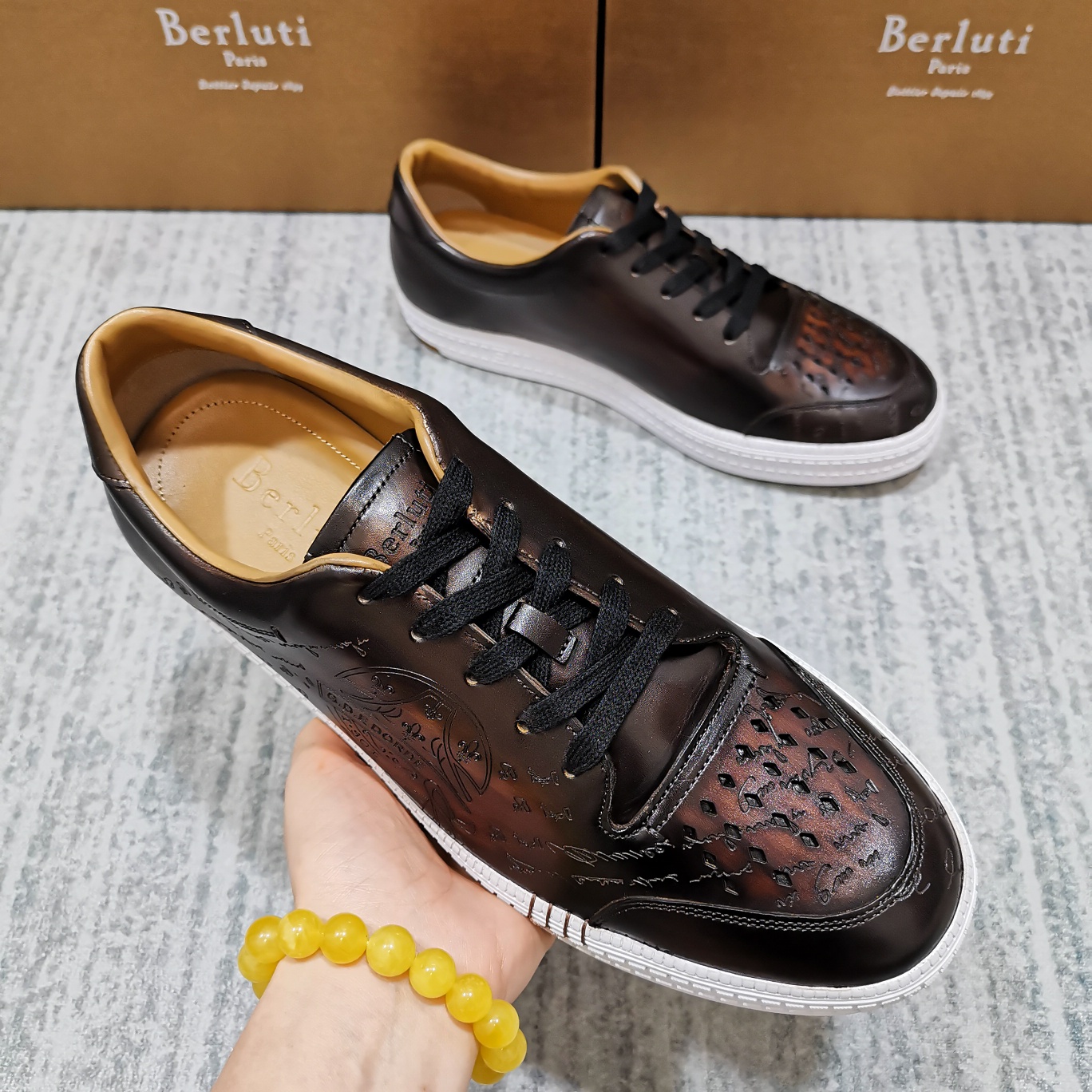 💋 💍 BERLU**布鲁提 PLAYTIME PALERMO 运动鞋  一片式皮质鞋 鞋面上手工缝有间