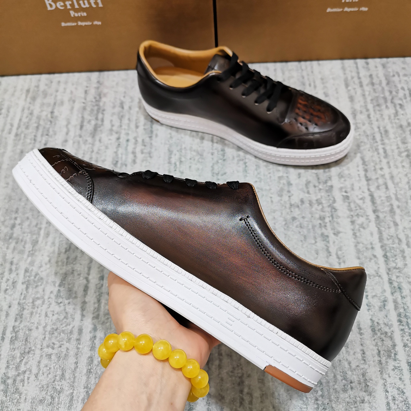 💋 💍 BERLU**布鲁提 PLAYTIME PALERMO 运动鞋  一片式皮质鞋 鞋面上手工缝有间