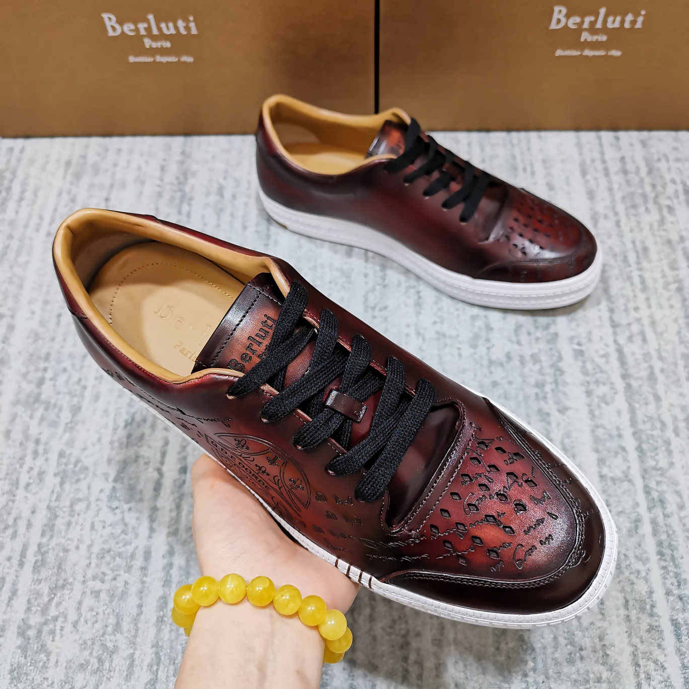 💋 💍 BERLU**布鲁提 PLAYTIME PALERMO 运动鞋  一片式皮质鞋 鞋面上手工缝有间