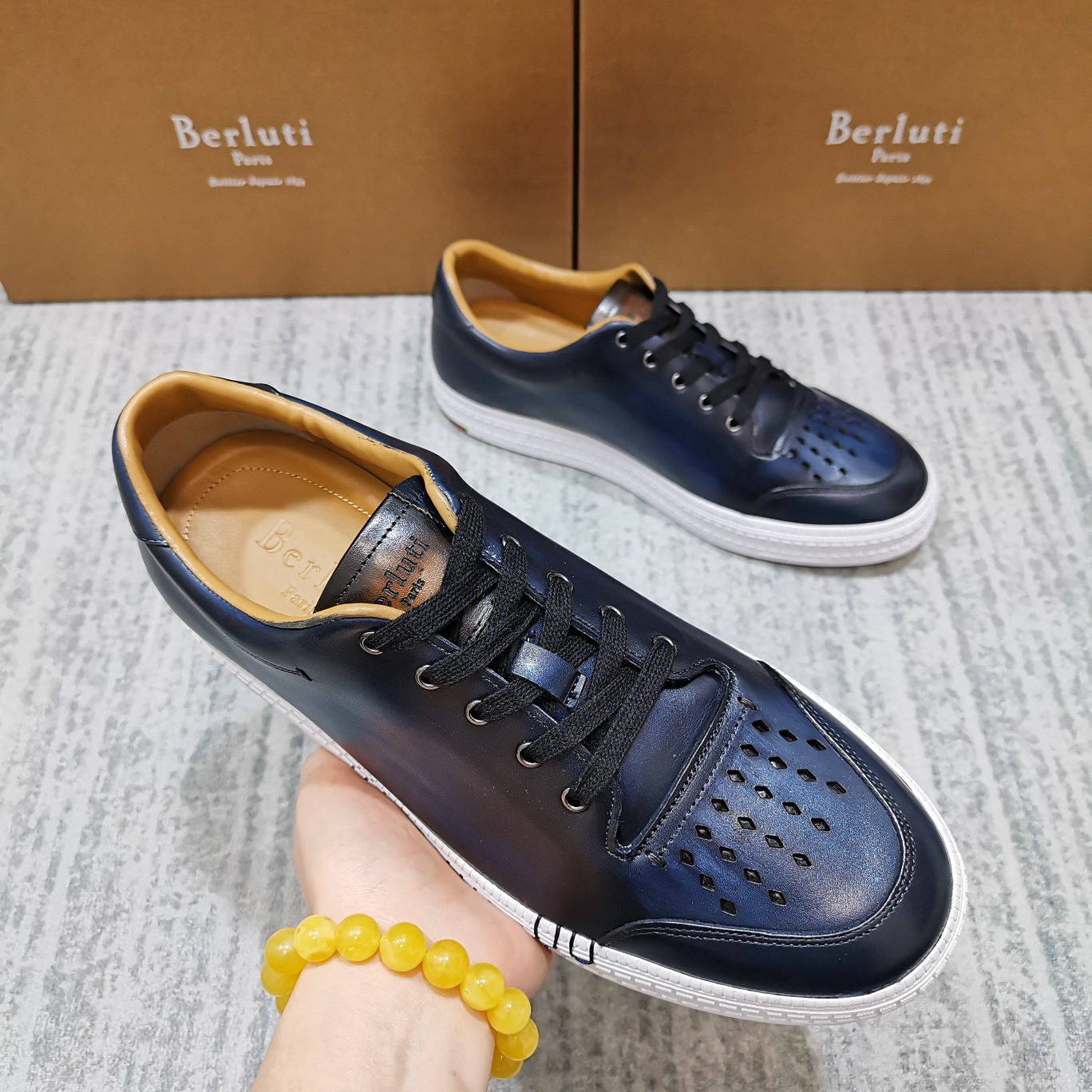 💋 💍BERLU** 布鲁提 PLAYTIME PALERMO 运动鞋  一片式皮质鞋 鞋面上手工缝有间