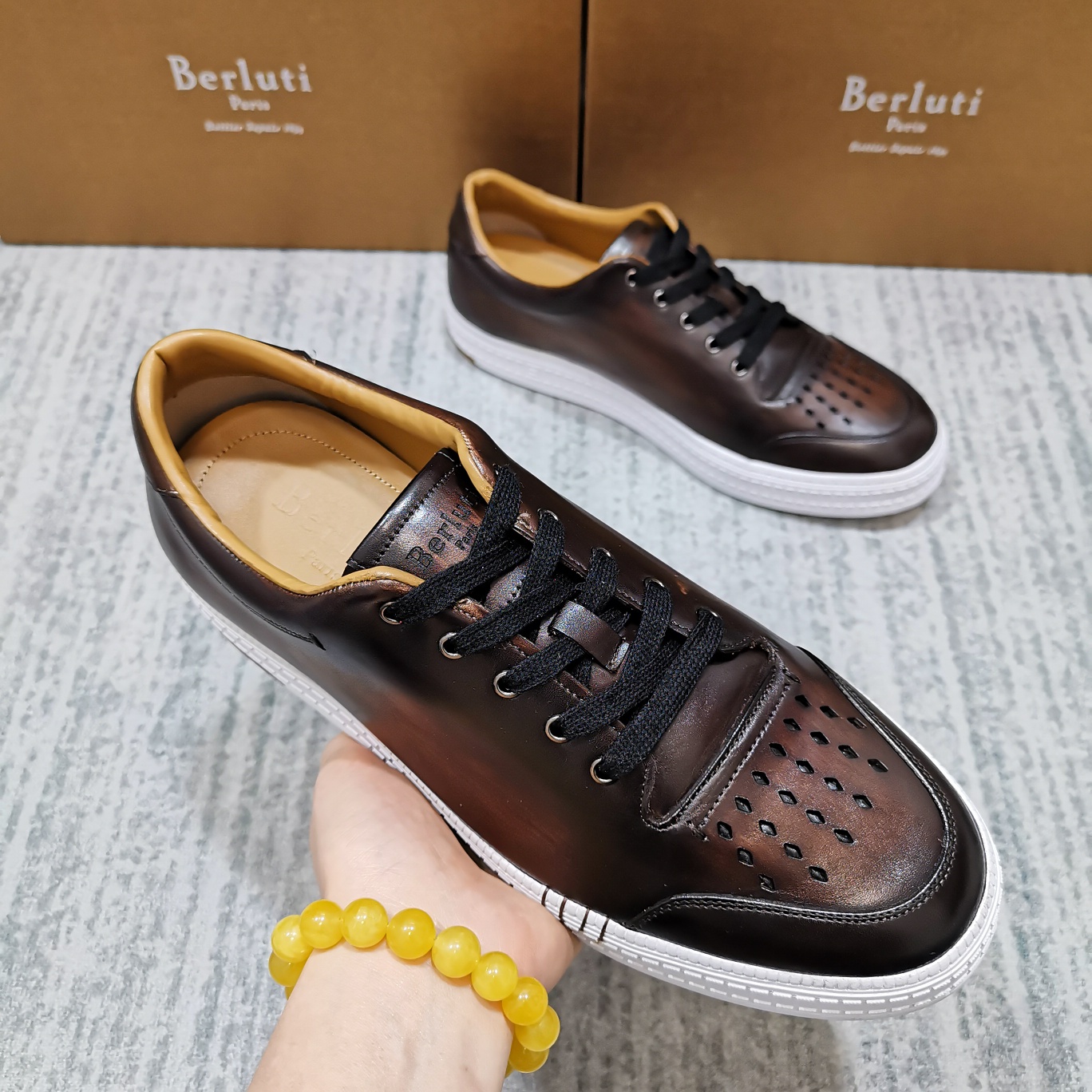 💋 💍 BERLU**  布鲁提 PLAYTIME PALERMO 运动鞋  一片式皮质鞋 鞋面上手工缝