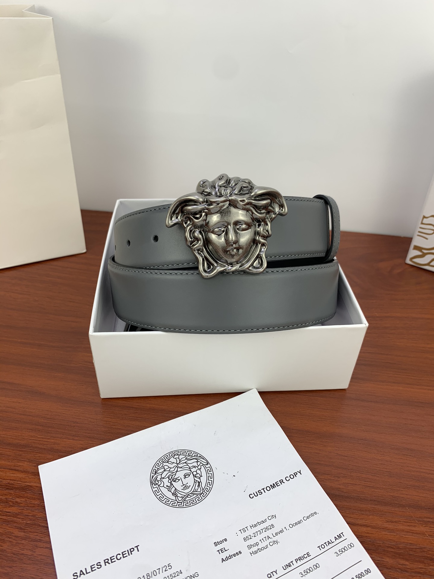VERSACE 范思哲 新款平纹/双面头层 采用精挑细选进口牛皮 4 0 cm