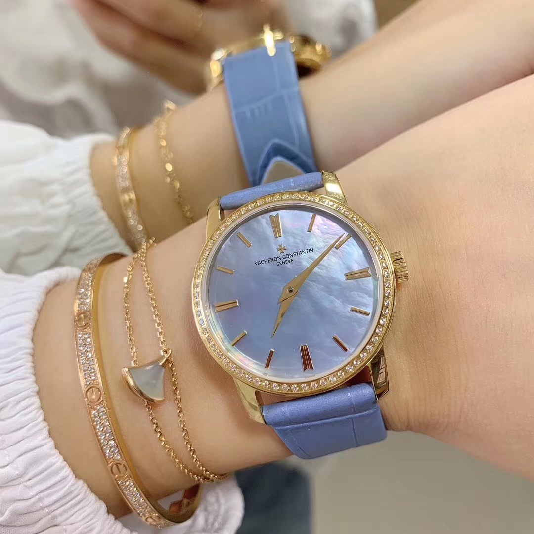 Vacheron Constantin 江诗丹顿女款传袭系列腕表，终于来了，颜色非常独特，很薄