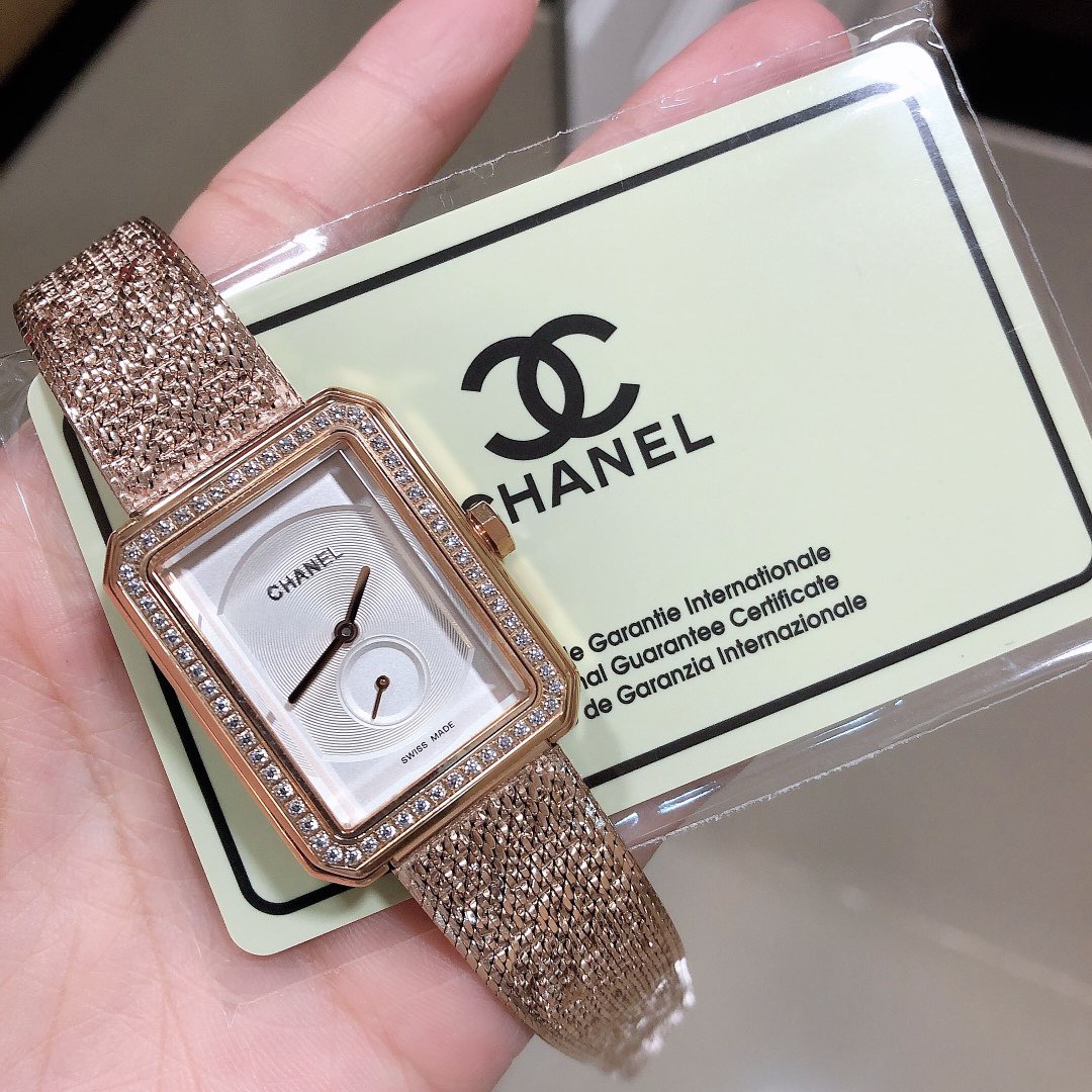 Chanel 香奈儿女表斜纹软呢钢带 可以没有男朋友 不能没有这款