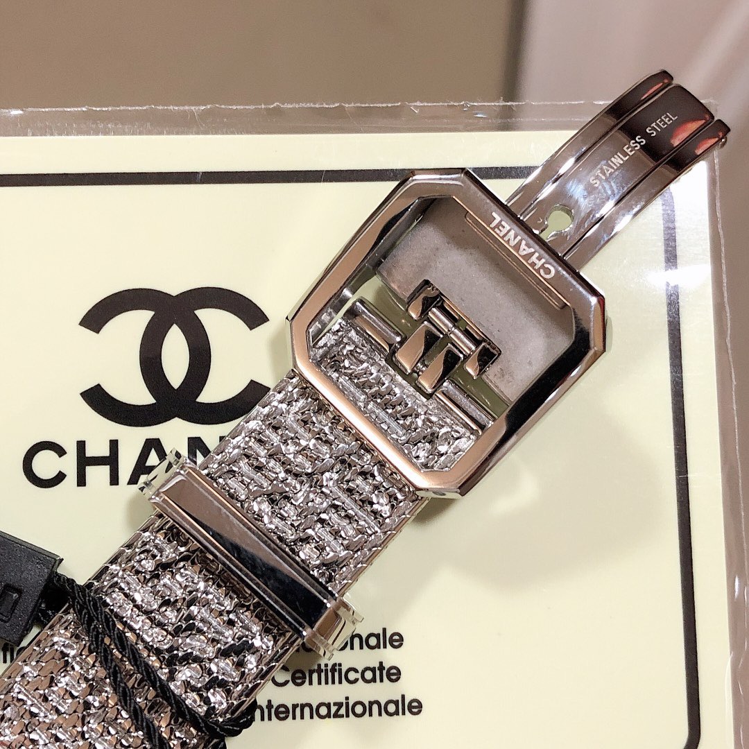 Chanel 香奈儿女表斜纹软呢钢带 可以没有男朋友 不能没有这款