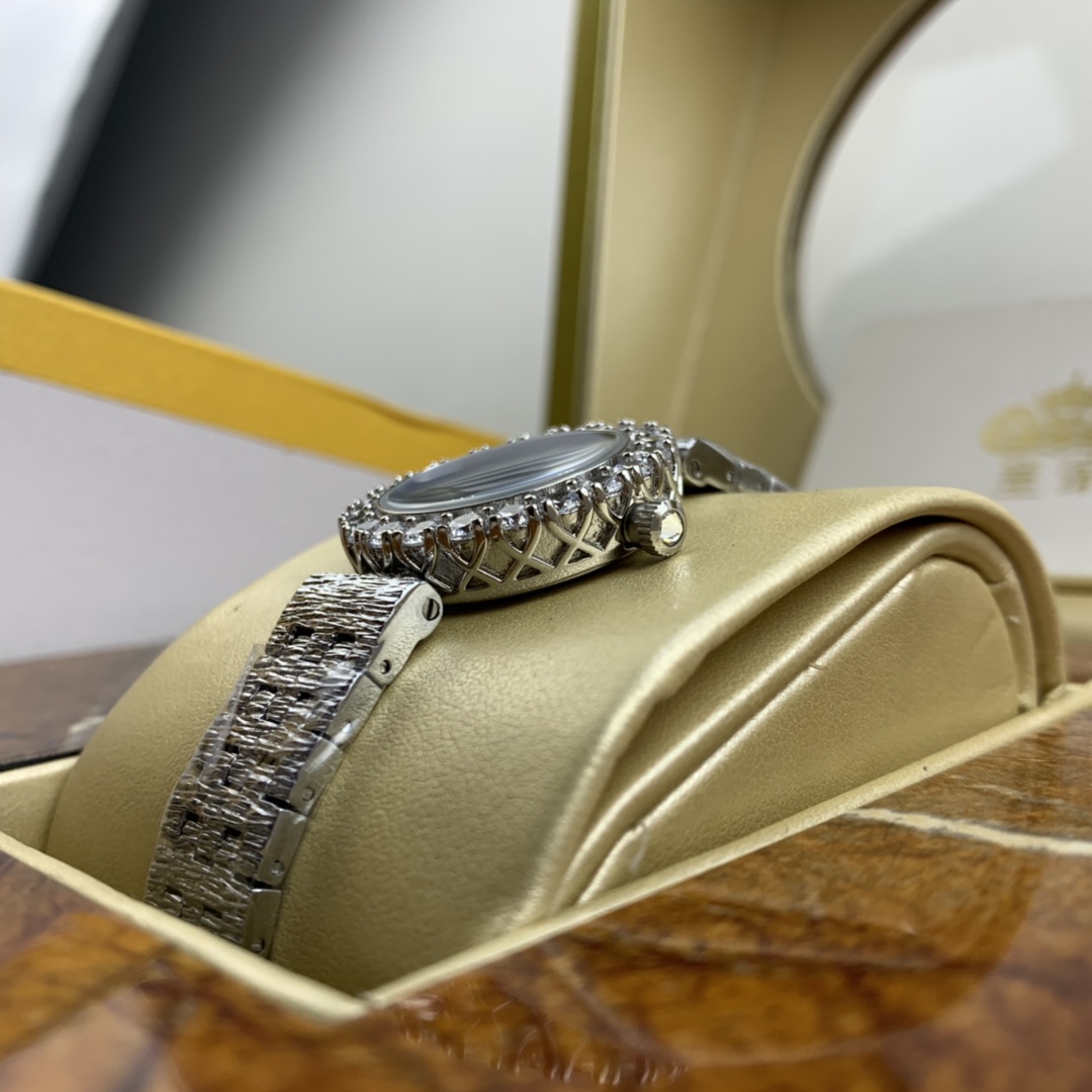 Chopard 皇家 萧邦L’HEURE DU DIAMANT至臻腕表