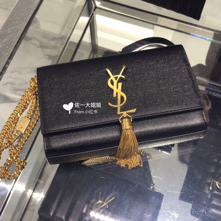 YSL 𝐊𝐚𝐭𝐞 20𝐜𝐦 鱼子酱流苏链条包 474366黑色/金扣