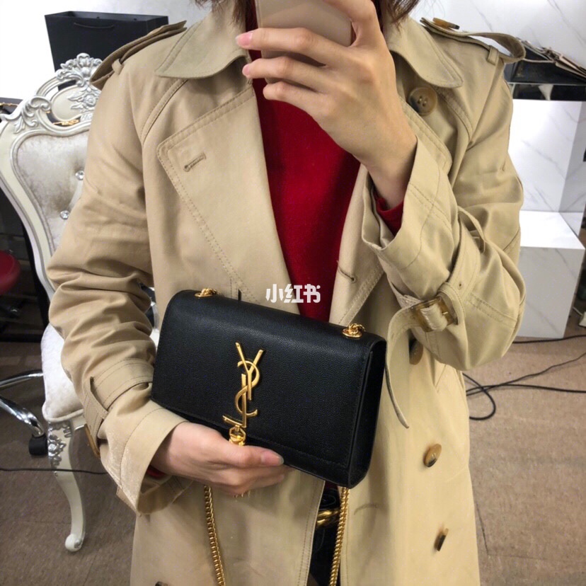 YSL 𝐊𝐚𝐭𝐞 20𝐜𝐦 鱼子酱流苏链条包 474366黑色/金扣