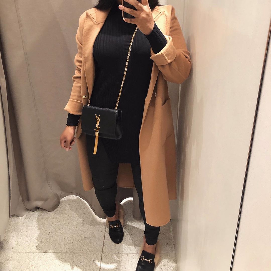 YSL 𝐊𝐚𝐭𝐞 20𝐜𝐦 鱼子酱流苏链条包 474366黑色/金扣