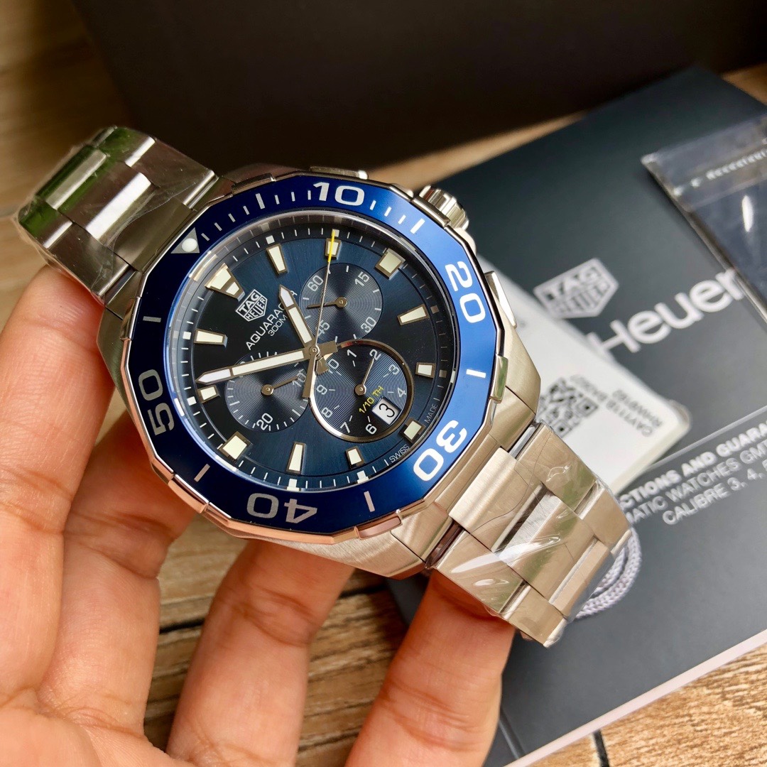 泰格豪雅竞潜系列石英计时表