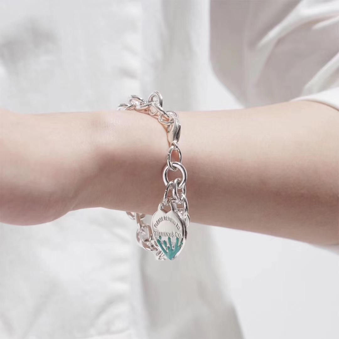 Tiffany & Co. 蒂芙尼Tiffany & Co. 珐琅心型泼墨手链