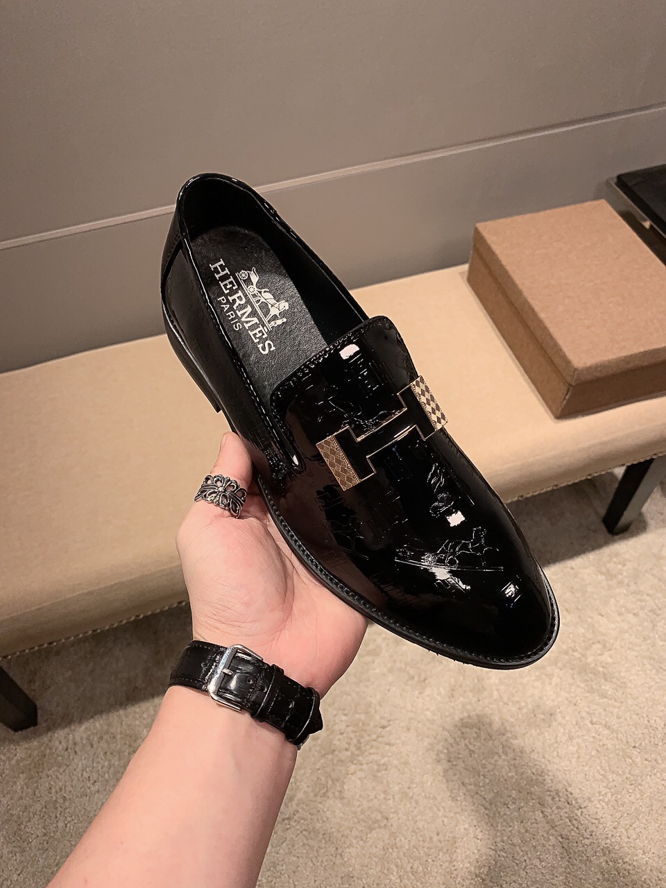 Hermes Shoes Plain Toe Black Men Patent Leather Rubber Sheepskin Fashion Casual