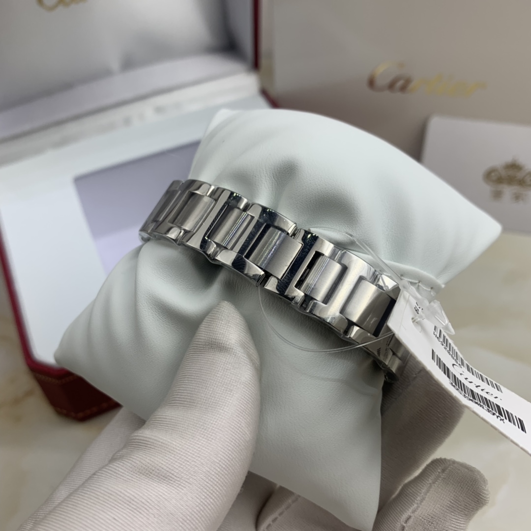 Cartier 皇家 卡地亚蓝气球33尺寸女款钻石替代时间腕表