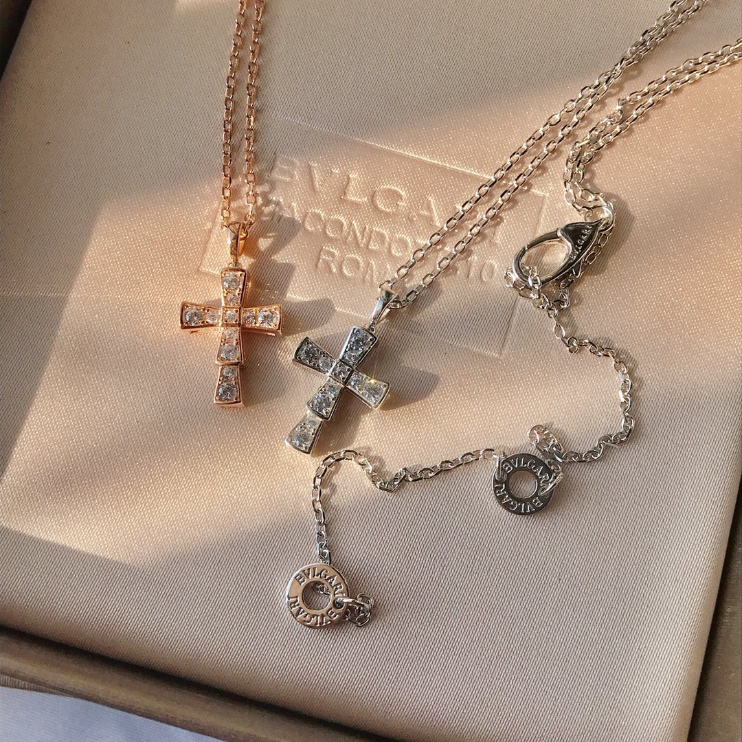 NO:102470,Gorgeous cross, real shot details, Bulgari necklace, bvlgari, necklace19860909华丽丽的十字架 实拍细节,宝格丽项链,bvlgari,necklace,Jewelry