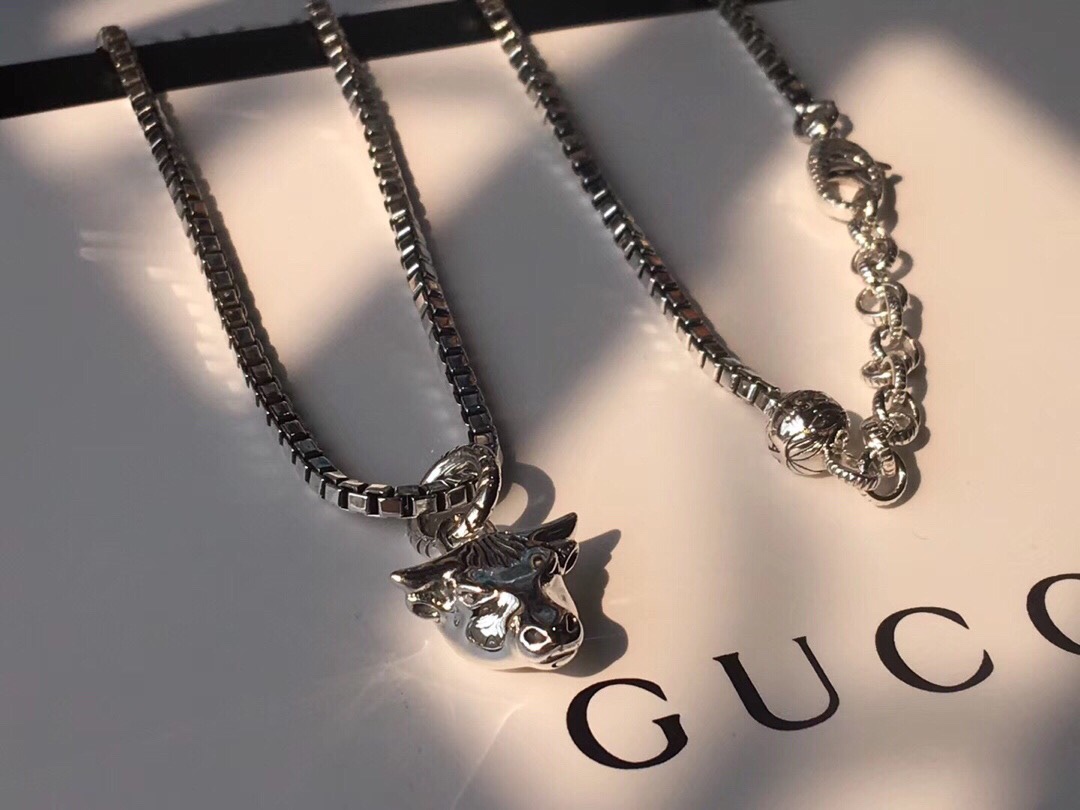NO:104272,Gucci gucci cow head necklace men and women couple necklace Wang Yibo star necklace, Gucci necklace, gucci, gucci, necklace19860909古驰gucci牛头项链 男女情侣项链王一博明星同款项链,古驰项链,gucci,gucci,necklace,Jewelry