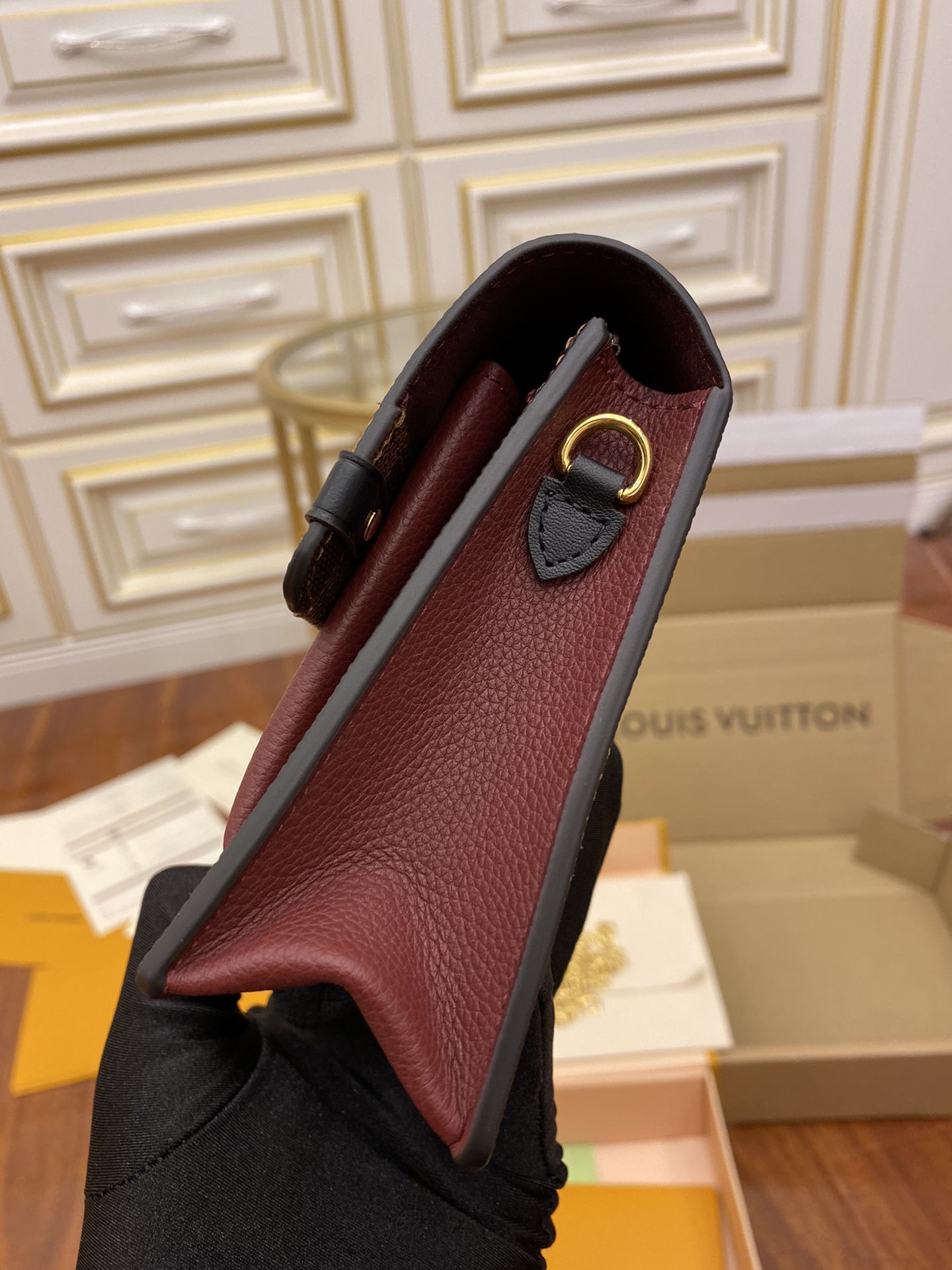 独家首发型号M60222特级加强版品质提升.专柜同步电子芯片内码礼品袋保护纸铜版电子标签合格证皮料是正品