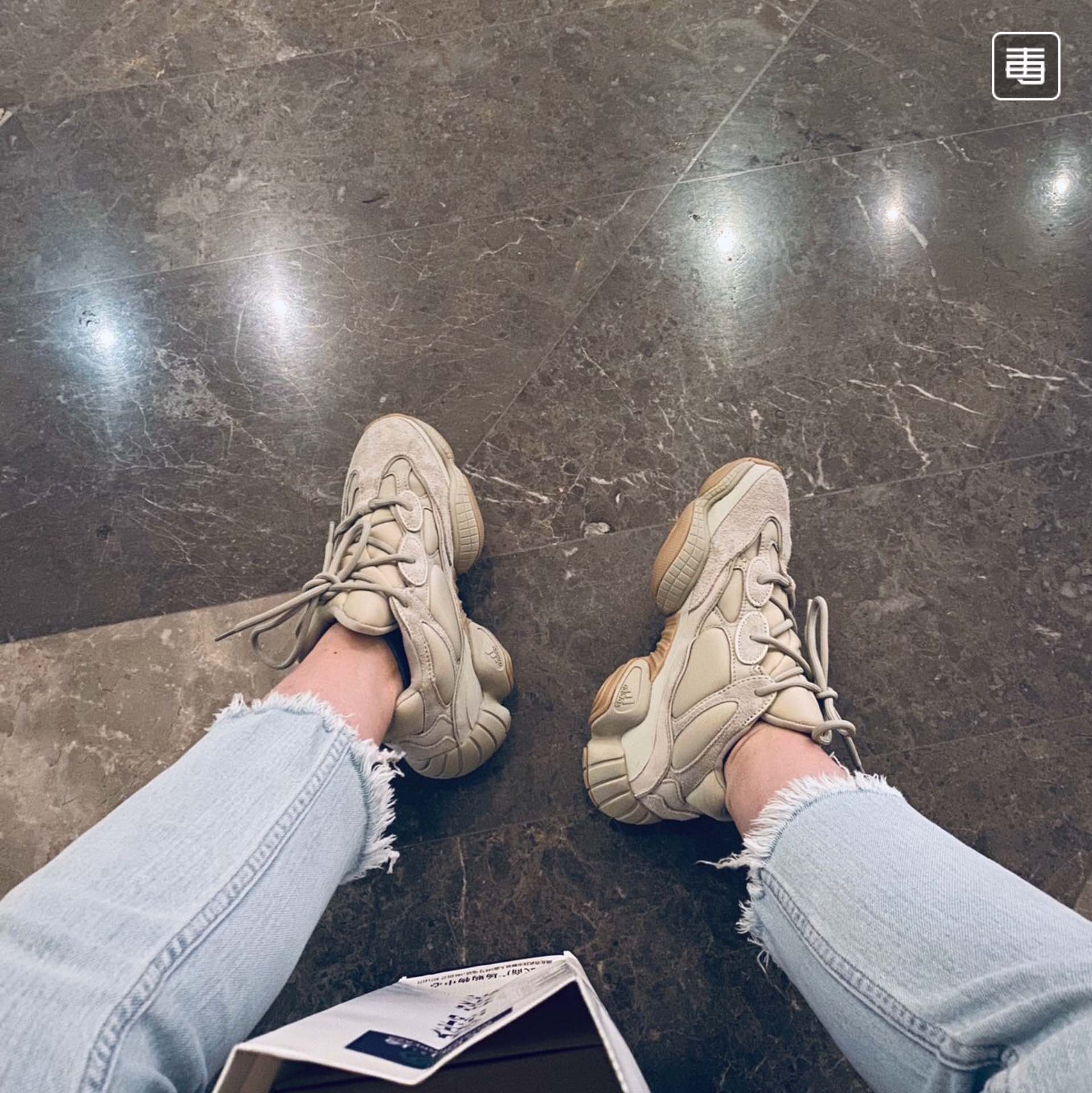 Yeezy 500 "Stone" 石头, selected for wearing